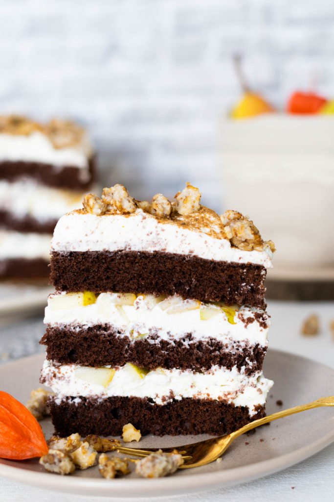 Birnentorte mit karamellisierten Walnüssen - Mein Naschglück Birnentorte mit karamellisierten Walnüssen - Mein Naschglück