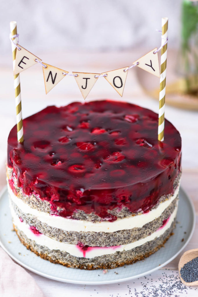 Mohntorte mit Himbeeren - Mein Naschglück Mohntorte mit Himbeeren - Mein Naschglück